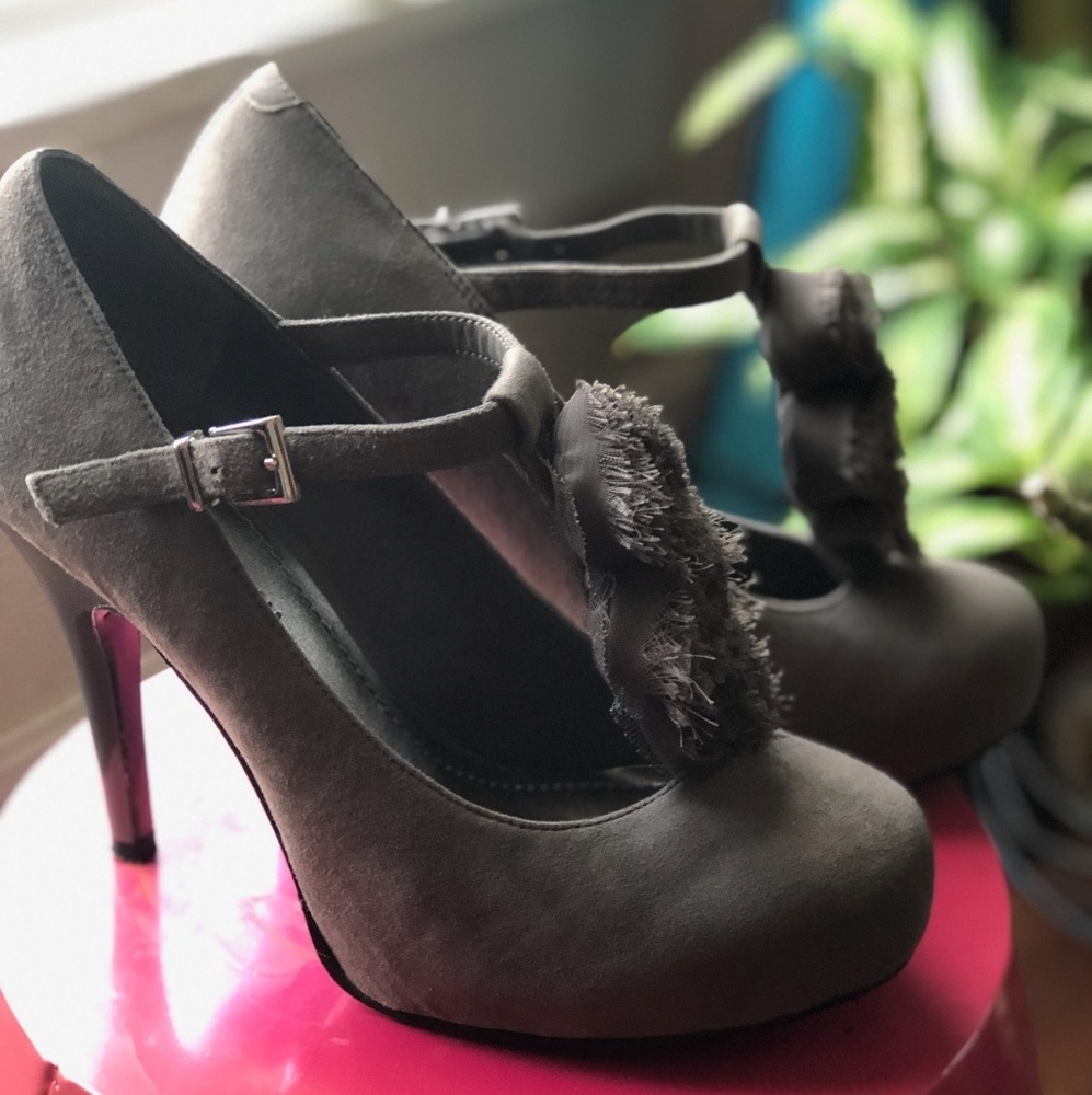 👠👠👠